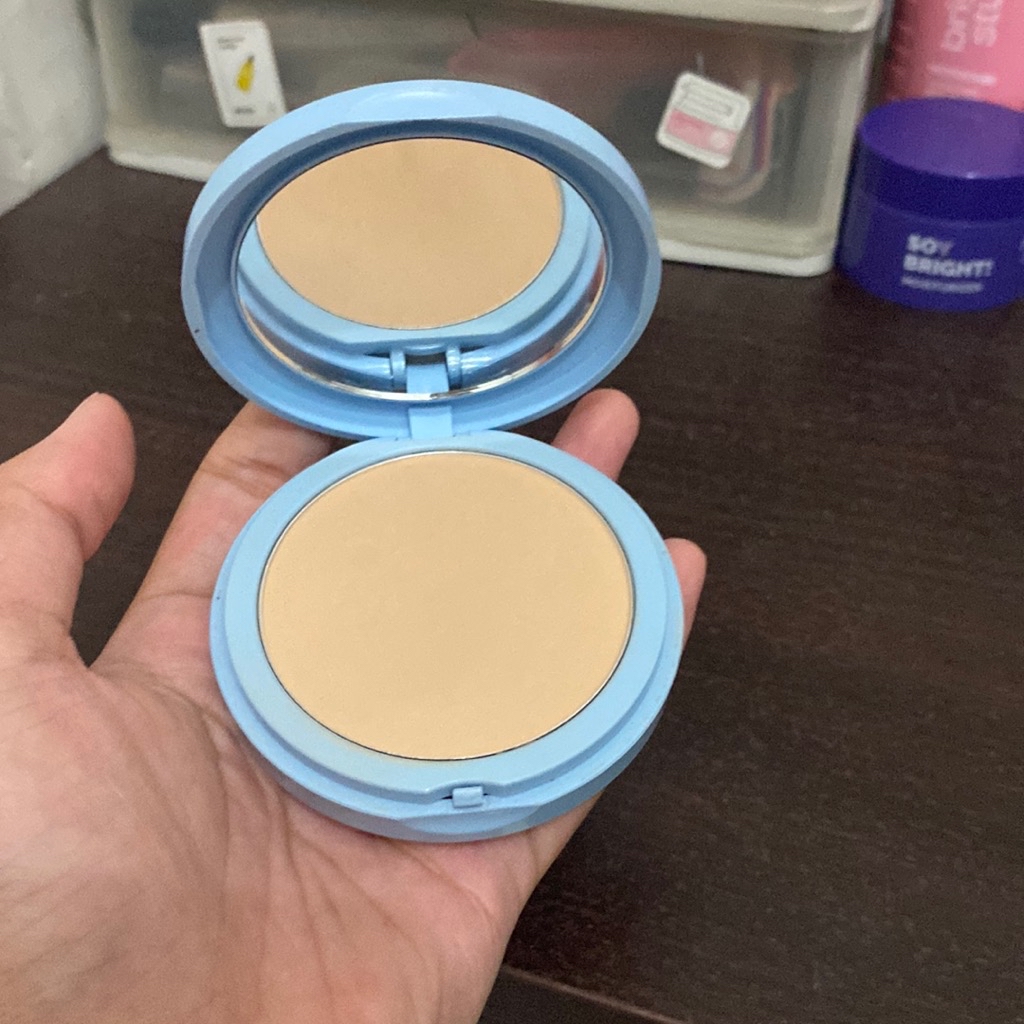 Lightening Powder Foundation Light Feel - 02 Pink Beige (31C) - Reformulation in October 2023 imgfdn-f04c8dc6-9c9b-49fd-bf7c-98e4841d0600