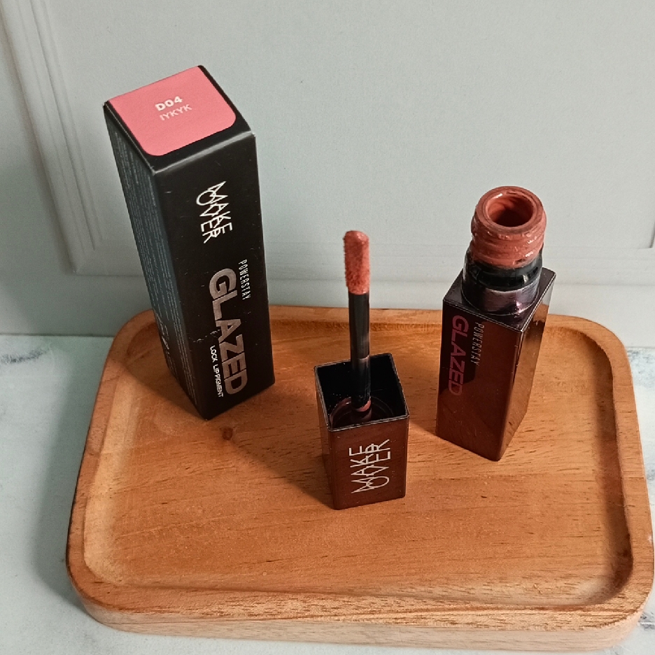 Powerstay Glazed Lock Lip Pigment - D04 IYKYK imgfdn-ddd6a0af-e054-4b84-89d6-268287df63cd