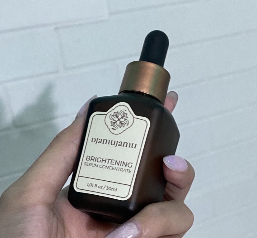 Brightening Serum Concentrate imgfdn-e955b6b3-972c-4cef-b889-9c3886b1af16