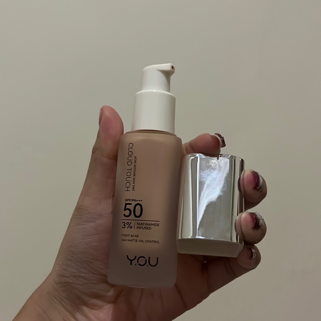 Cloud Touch 3% Niacinamide Acne Defense Skin Tint - N504 Rose Vanilla imgfdn-8f729e1f-023c-482d-bb44-9db0a96ccbb0