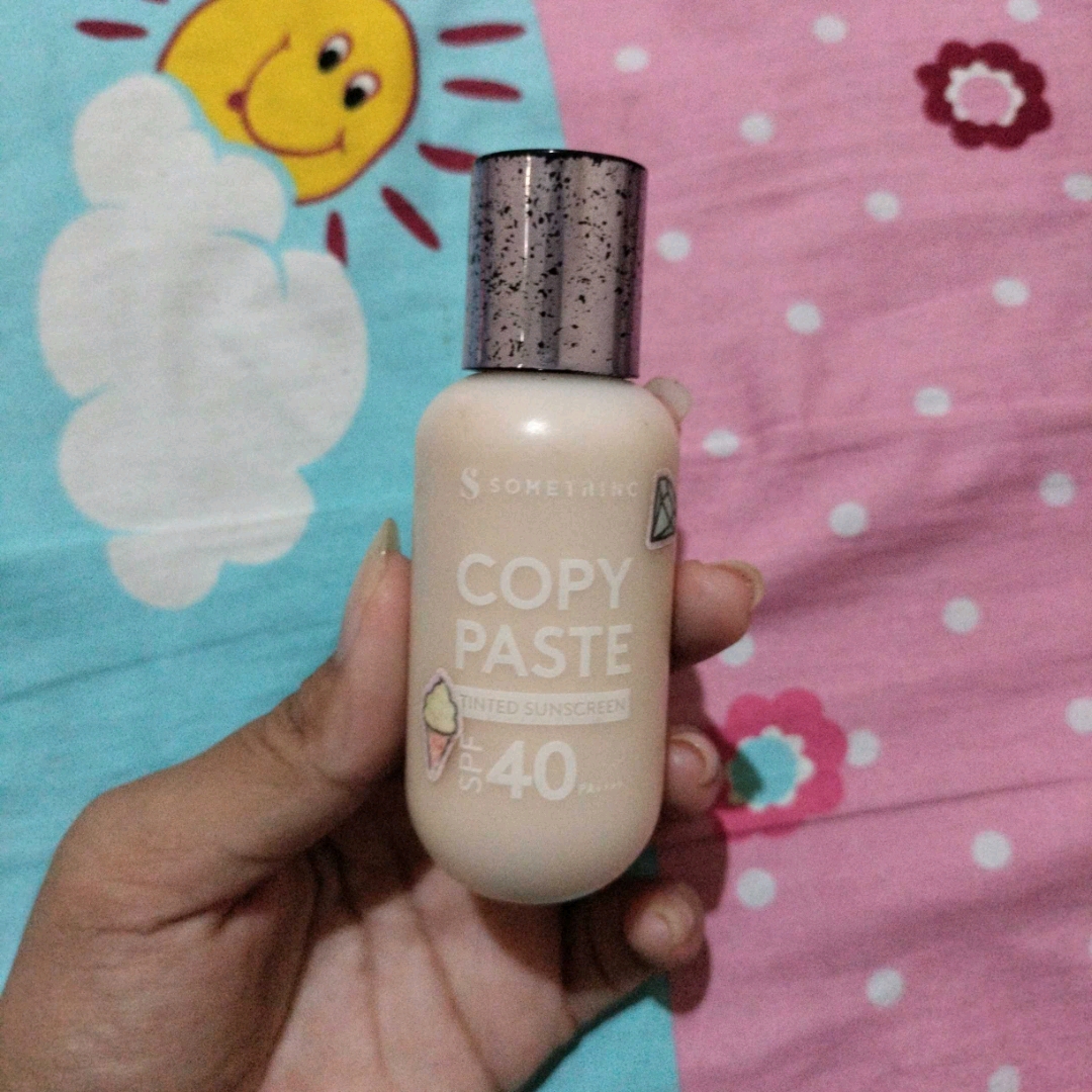Copy Paste Tinted Sunscreen SPF 40 PA++++ - C03 Eclair imgfdn-b8f1f294-2ca8-4d2d-a094-ee318e108a27