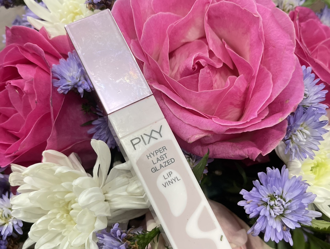 Hyperlast Glazed Lip Vinyl - 06 Mahogany Mission imgfdn-6c300760-130b-4bb1-879b-64296593724b