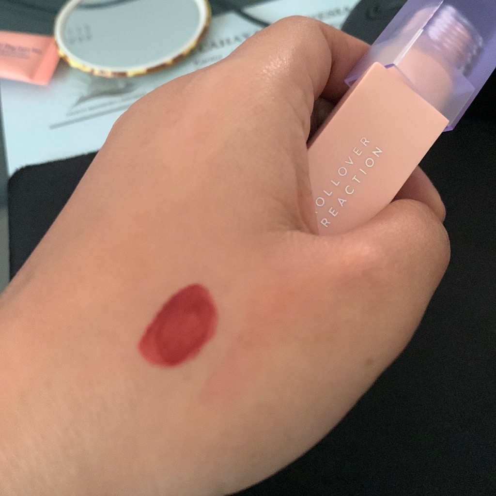 Velvetdrop Lip & Cheek Treat - Jazzy imgfdn-bb738aff-a688-471d-8066-992132850577