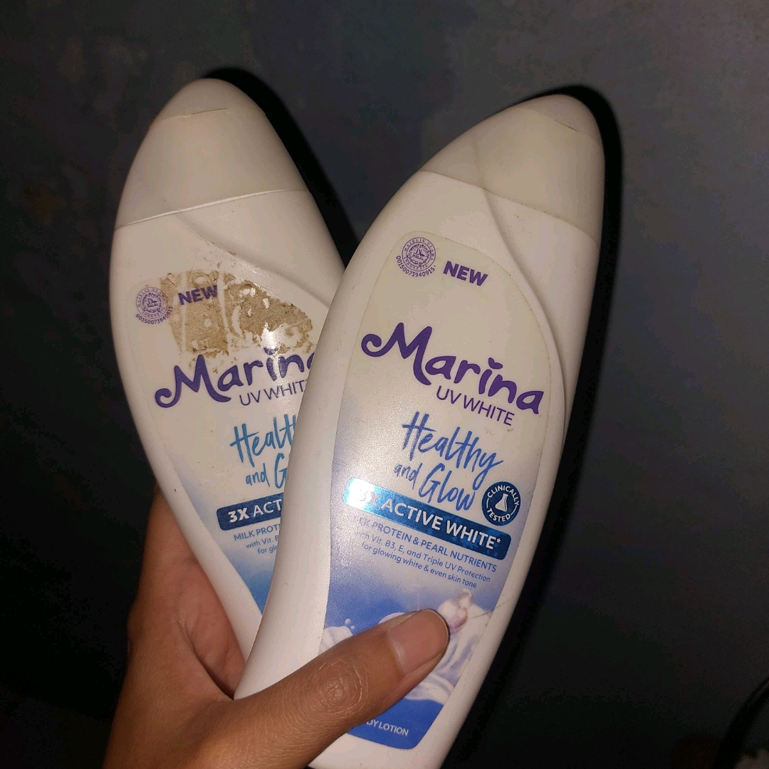 UV White Healthy & Glow Lotion imgfdn-206a91c6-b591-44dd-bfbf-060b51aa06dc