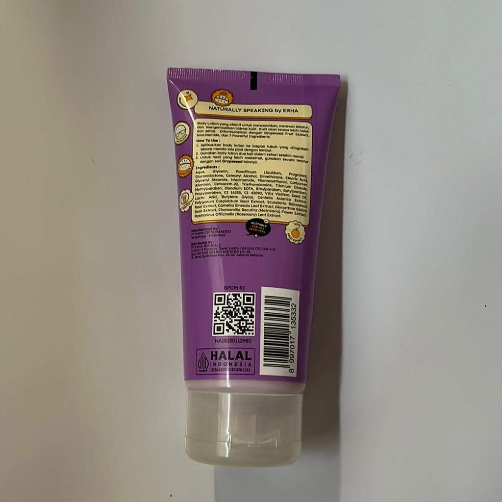 Smooth Grapeseed Intensive Body Lotion imgfdn-85cd7649-c549-440d-850a-881b1cc96c78