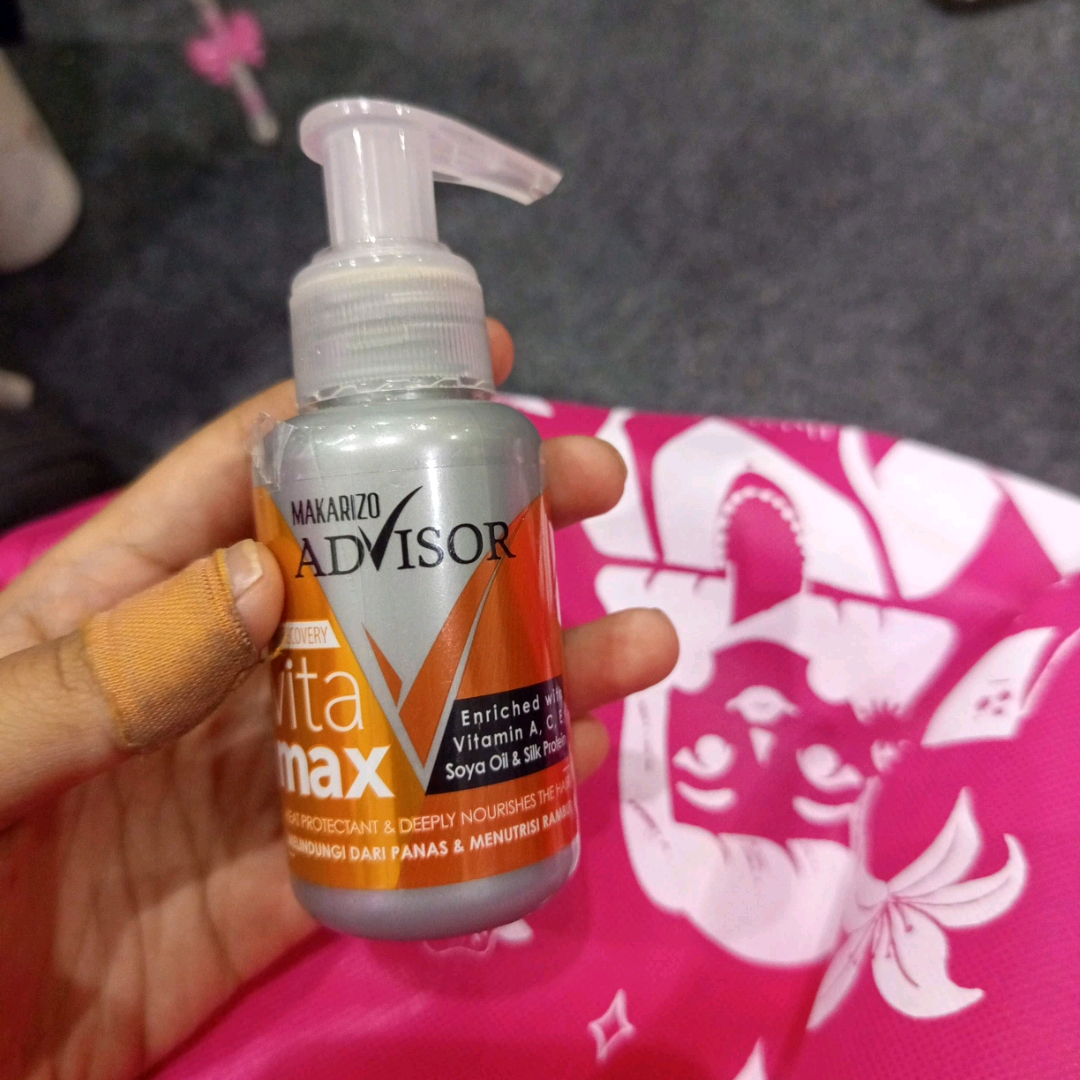 Advisor Anti Frizz & Detangling Care Spray imgfdn-8d714550-9873-44ab-819b-7b68419a5f8c