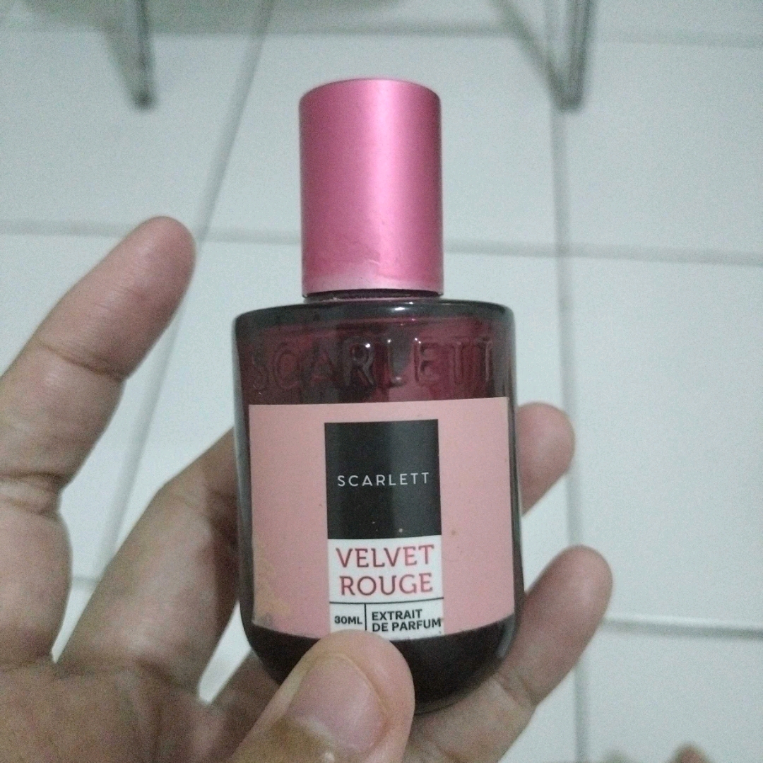 Velvet Rouge Extrait De Parfum imgfdn-15bf1133-a249-4cab-beae-79a2761254fa