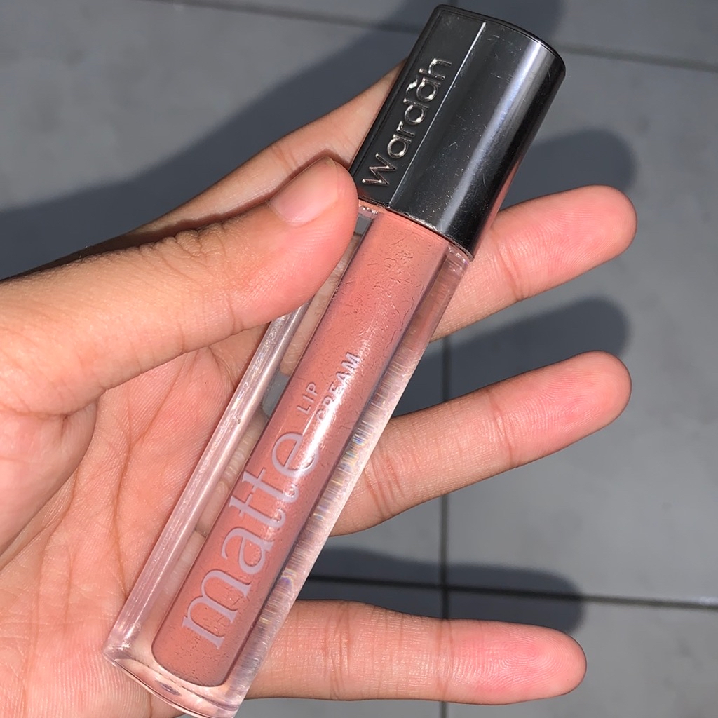 Exclusive Matte Lip Cream - 27 Beehave imgfdn-af30c76c-1238-4c4f-93c2-a9d795ca972c