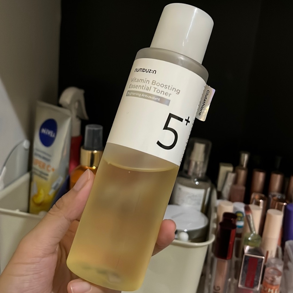 No.5+ Vitamin Boosting Essential Toner imgfdn-1ec918bf-0fd6-4f8a-a16b-010d35276221