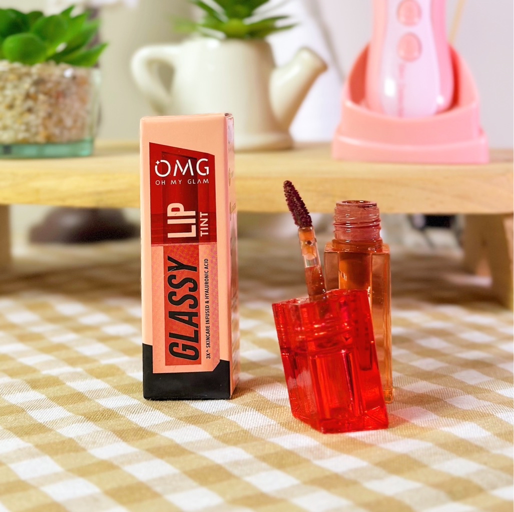 Glassy Lip Tint - 05 Caramel imgfdn-89090e74-b65b-4112-b9a5-37b2ed6735fc