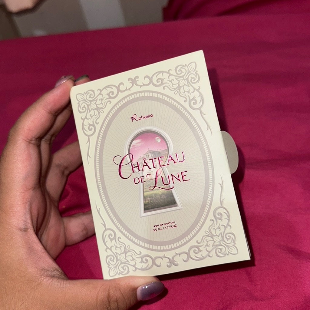 Chateau de Lune EDP imgfdn-fd473314-a592-48d2-9858-dda9e8824ce5