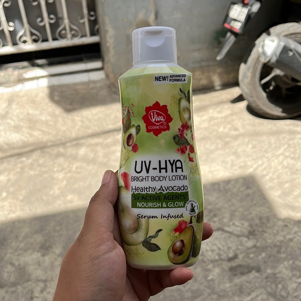 UV-HYA Bright Body Lotion - Healthy Avocado imgfdn-08d64b3f-e731-4a7f-b75f-27ad6d2c8b9c