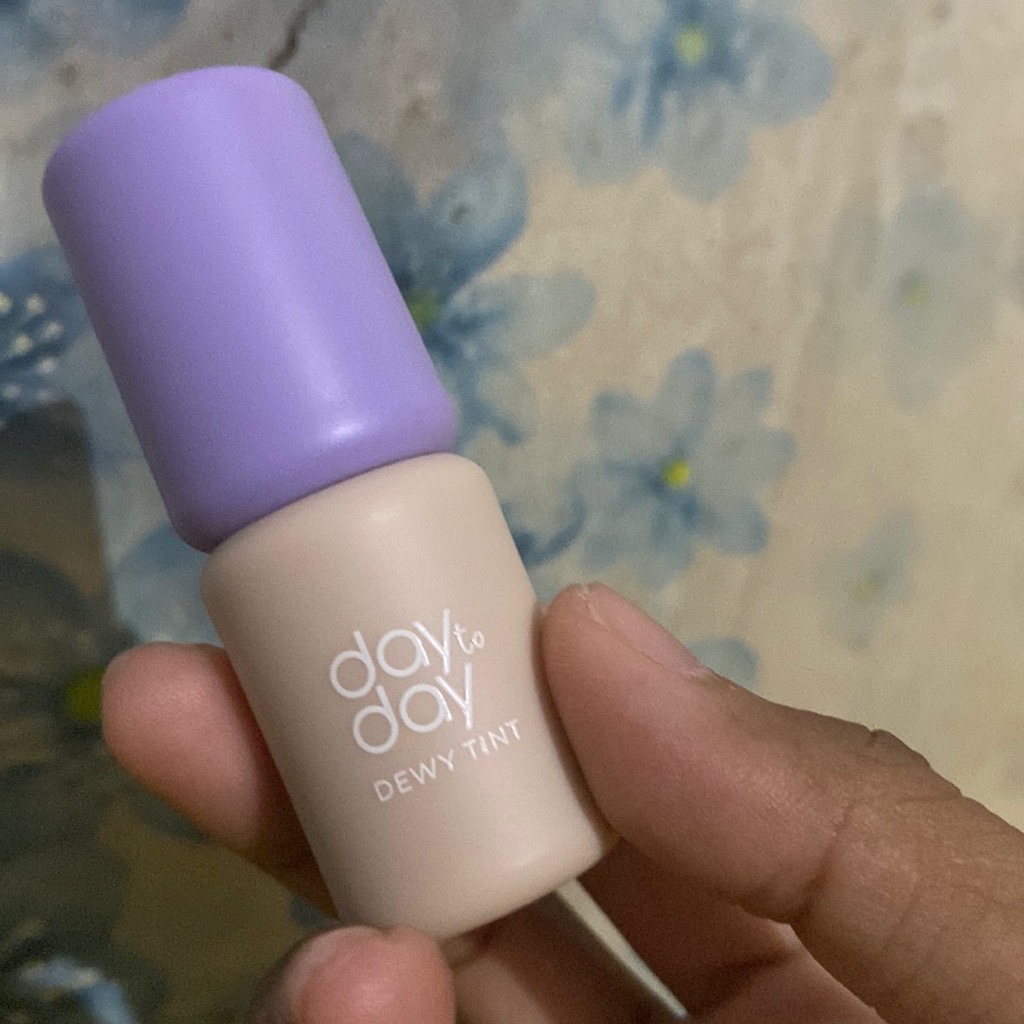 Dewy Tint - 09 Spirit imgfdn-cc391c2d-d67a-4a48-938d-05822ccfceec