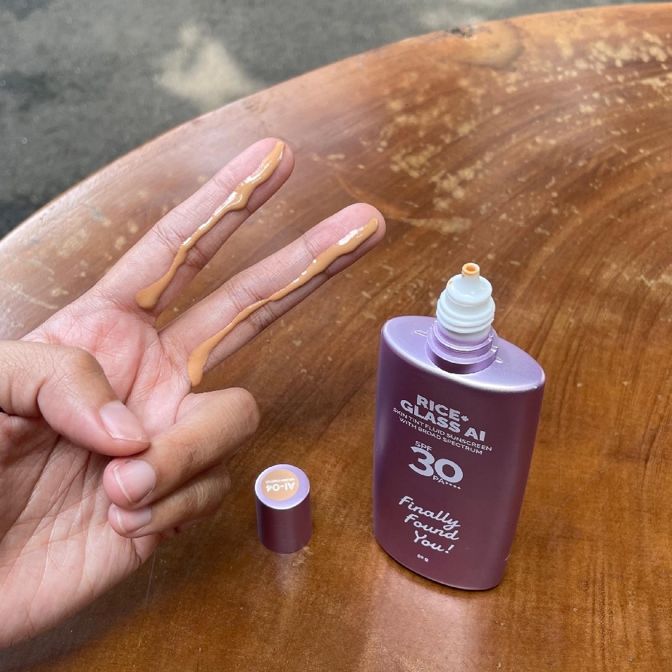 Rice+ Glass AI Skin Tint Fluid Sunscreen With Broad Spectrum - AI-04 imgfdn-15b3aeec-aa73-4f5b-82cf-df26a24b87e1