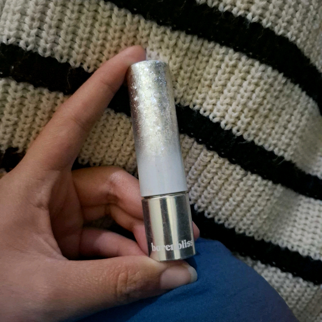 No Gravity Transferproof Matte Lipstick - 03 Venus Coral imgfdn-da9f5364-0951-4531-99dc-4e498f2d87a3