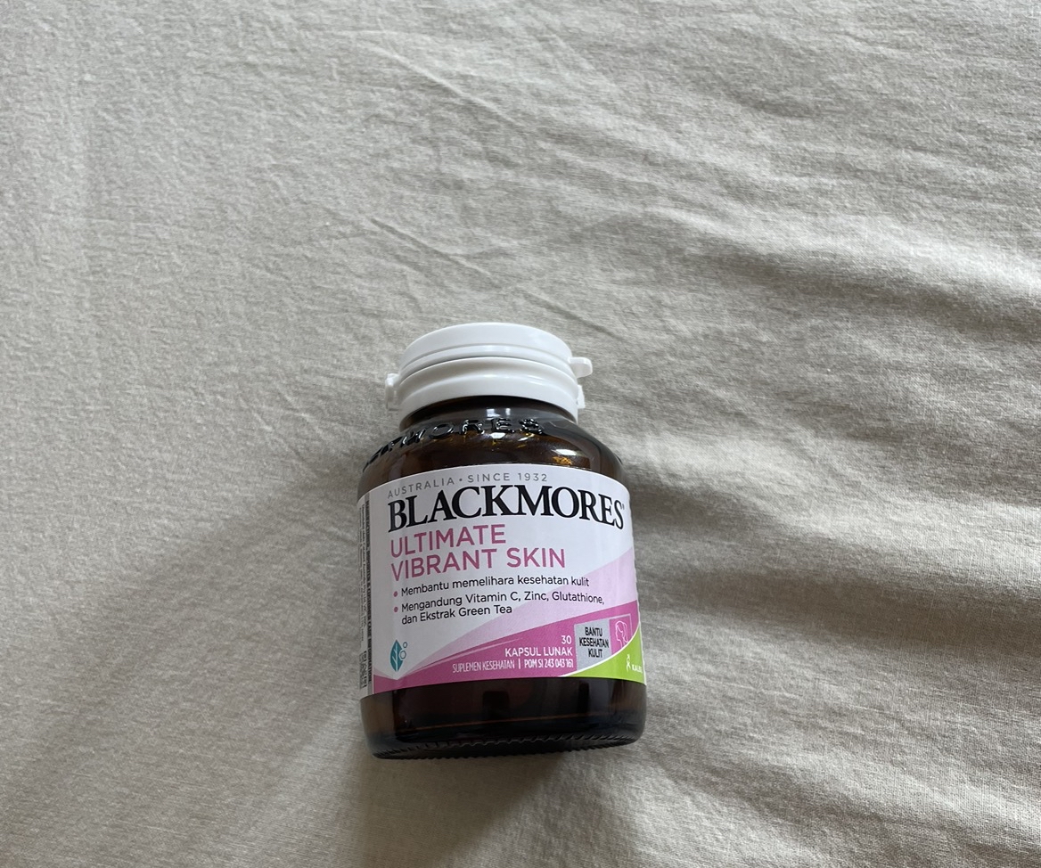 Ultimate Vibrant Skin imgfdn-bb76cf0e-ee91-4220-be82-780b5bb798ac