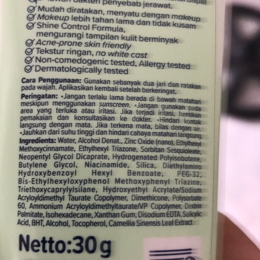 UV Fresh Look Acne Care SPF35  imgfdn-dddf7c13-bd75-47cc-9ca4-96720c897014