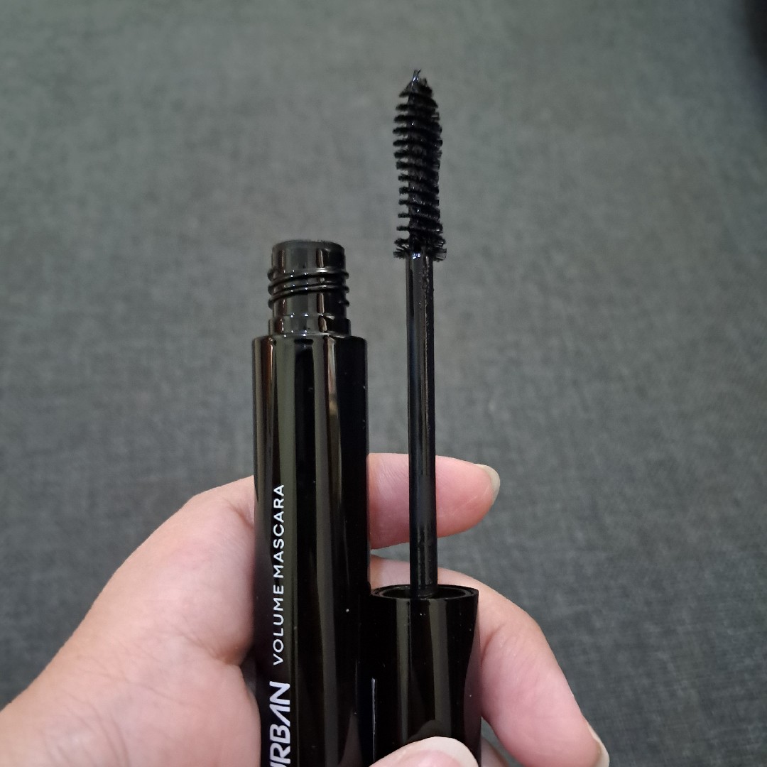 Urban Volume Mascara imgfdn-79a922c4-9171-4070-bacd-9dbfee6e09d4