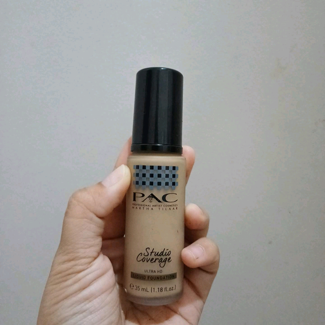 PAC STUDIO COVERAGE LIQUID FOUNDATION - liquid foundation imgfdn-8622e109-2de9-48ba-9a8f-0e4ed0b5ac37