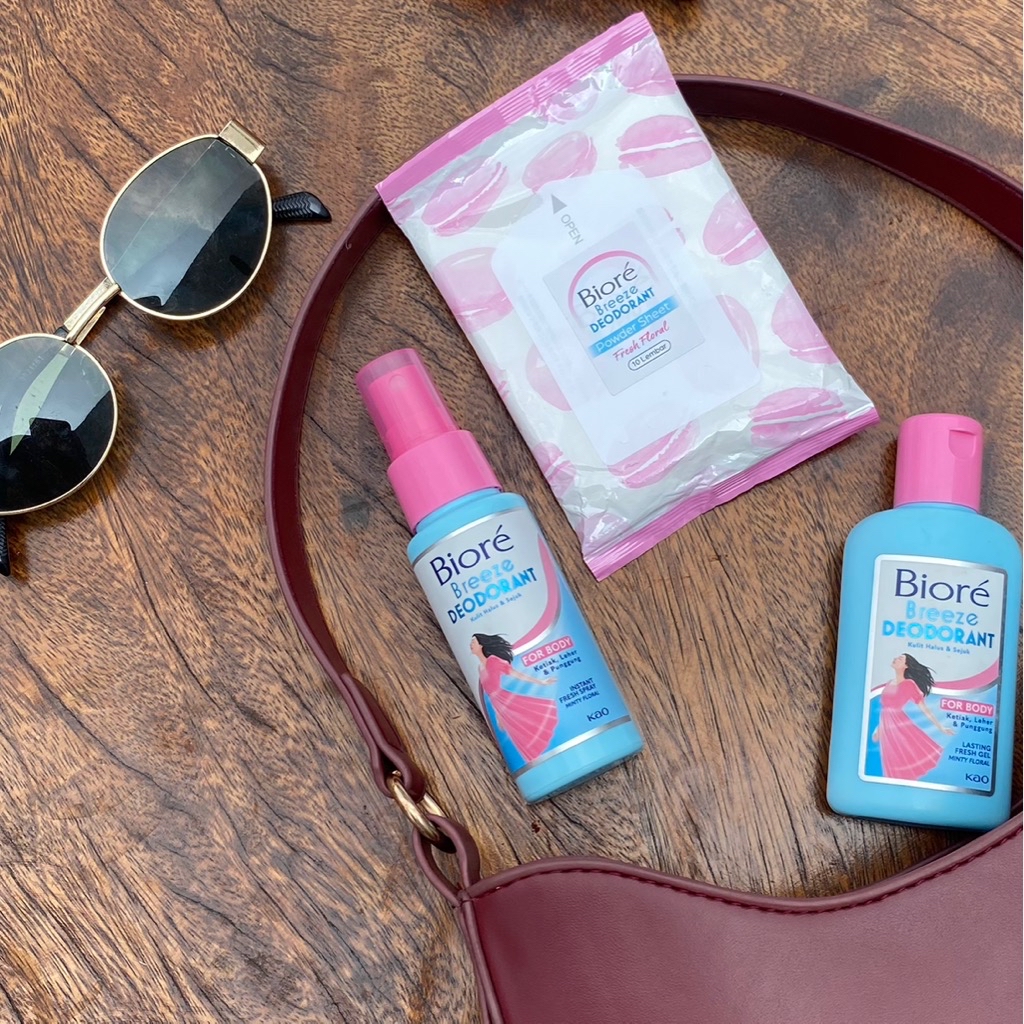 Breeze Deodorant Instant Fresh Spray - Minty Floral imgfdn-6b45b096-b03e-4531-95be-212597ec23e2