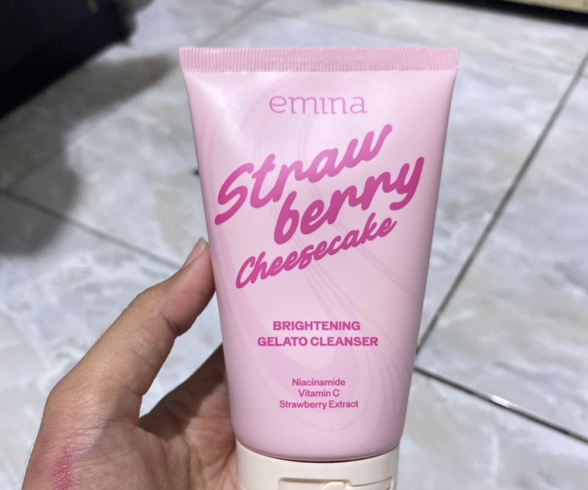 Gelato Cleanser - Strawberry Cheesecake Brightening imgfdn-a8370d79-69e2-413e-afc9-a68ae2872da5