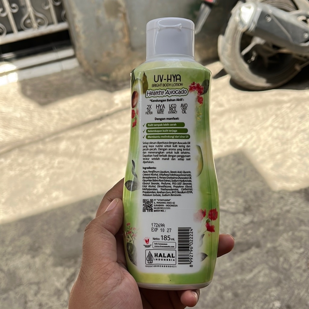 UV-HYA Bright Body Lotion - Healthy Avocado imgfdn-f260129d-8daf-4750-9692-04d76b9218ea