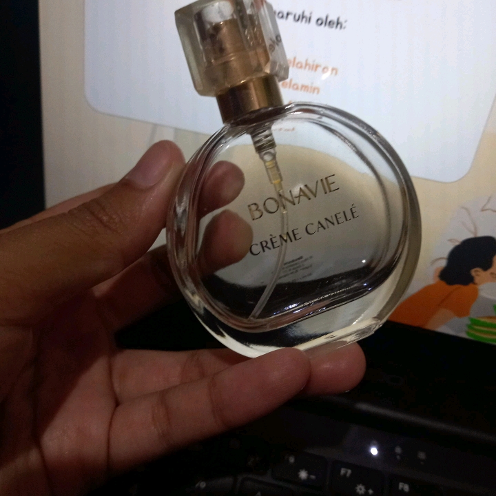 Eau De Parfum - Creme Cenele imgfdn-4ab28de0-14fe-4925-b0f4-5bd9cfb72cec