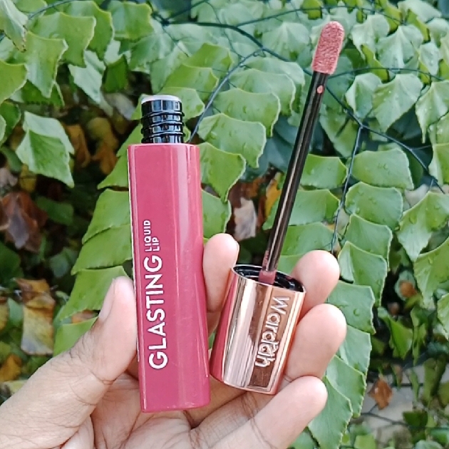 Glasting Liquid Lip - 06 Ruby Sparks imgfdn-5a15ee56-e5c0-4dfb-84dd-85aa73b61880