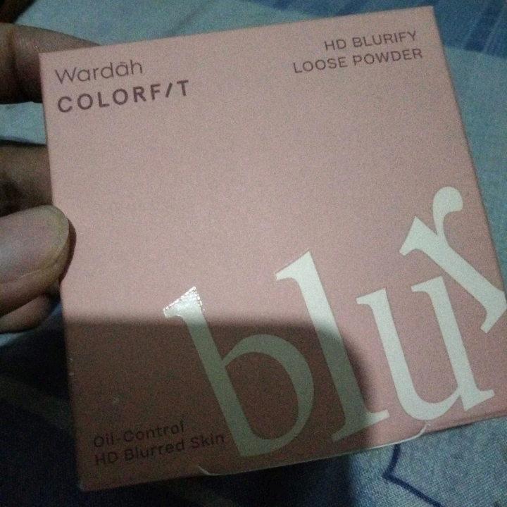 Colorfit HD Blurify Loose Powder - 00 Translucent imgfdn-ca6985a2-2c9c-4276-9a55-a82c4cc22272