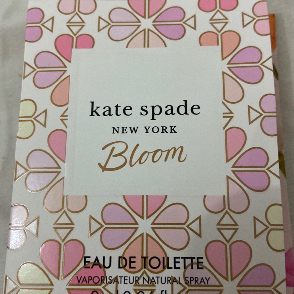 Bloom Eau De Toilette imgfdn-0690c1c8-4fdb-490b-a011-87ae7b70e8cd