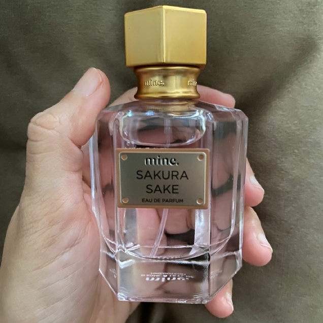 Sakura Sake imgfdn-8602c111-000f-42d2-b2a8-4cb87f7823db