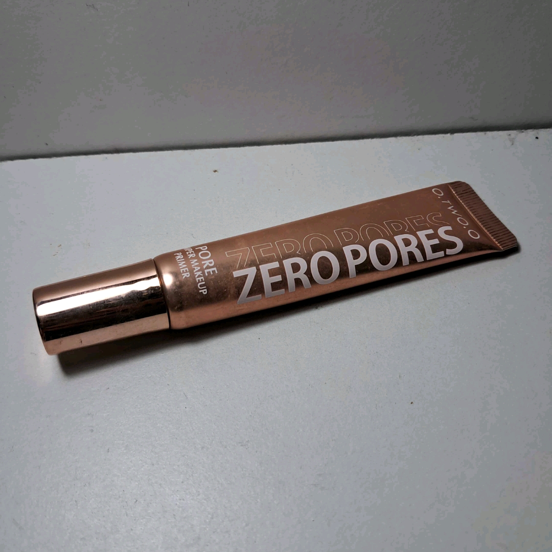 Invisible Pore Soft Focus Makeup Primer imgfdn-596545cc-af8a-4153-8ff2-320e0a3c18c9