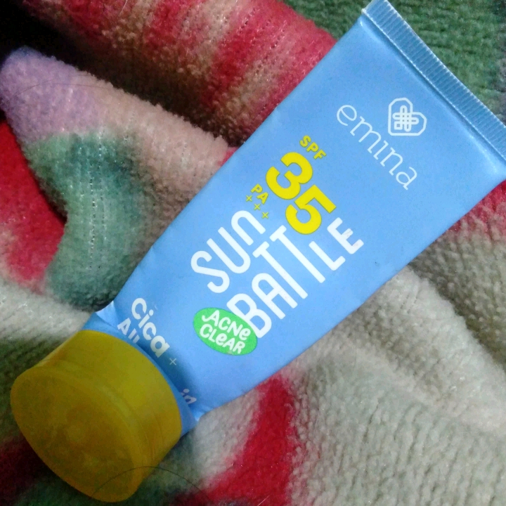 Sun Battle SPF 35 PA+++ Acne Clear Cica + Allantoin Airy Acne Soothing imgfdn-982f3ab2-4e99-4133-8d4e-cf5d2746ae12