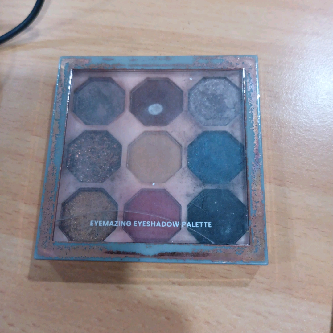 Eyemazing Eyeshadow Palette - Midnight Queen imgfdn-613357c6-803a-4ab1-8da1-d7bf5a1196b7