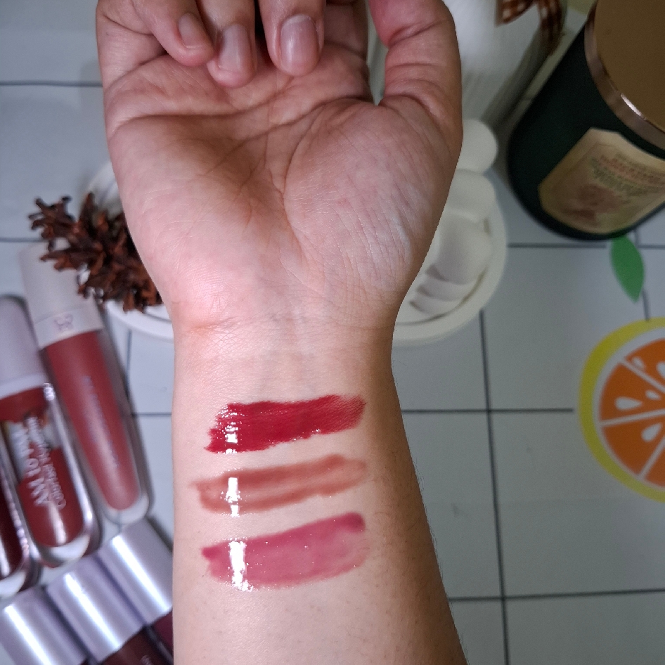 GWS Plump Gloss - 01 MLBB imgfdn-fbb355fd-a7b0-446e-b41c-4e29babbd003