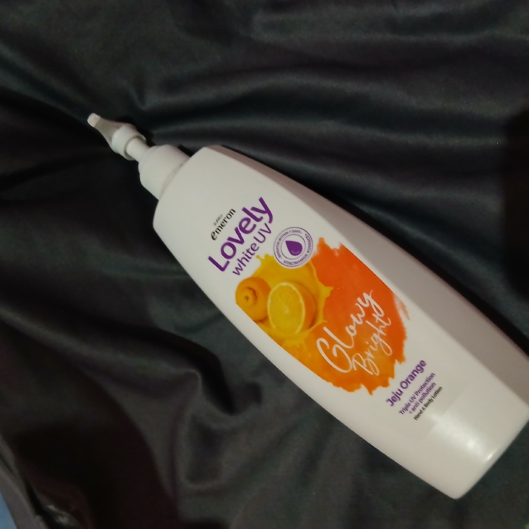 Lovely White UV - Smooth and Bright Jeju Orange imgfdn-d7002826-661a-46b2-928d-dbc8415b6da1