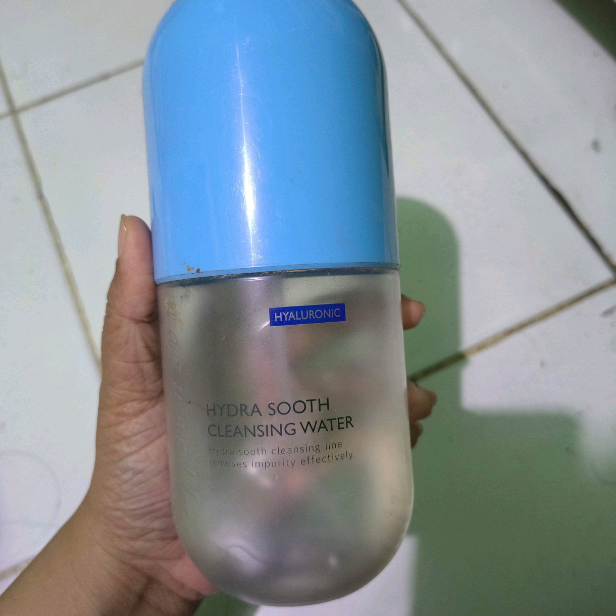 Hydra Sooth Cleansing Water imgfdn-7460bcae-b252-4360-9b40-20d4c36ab9eb