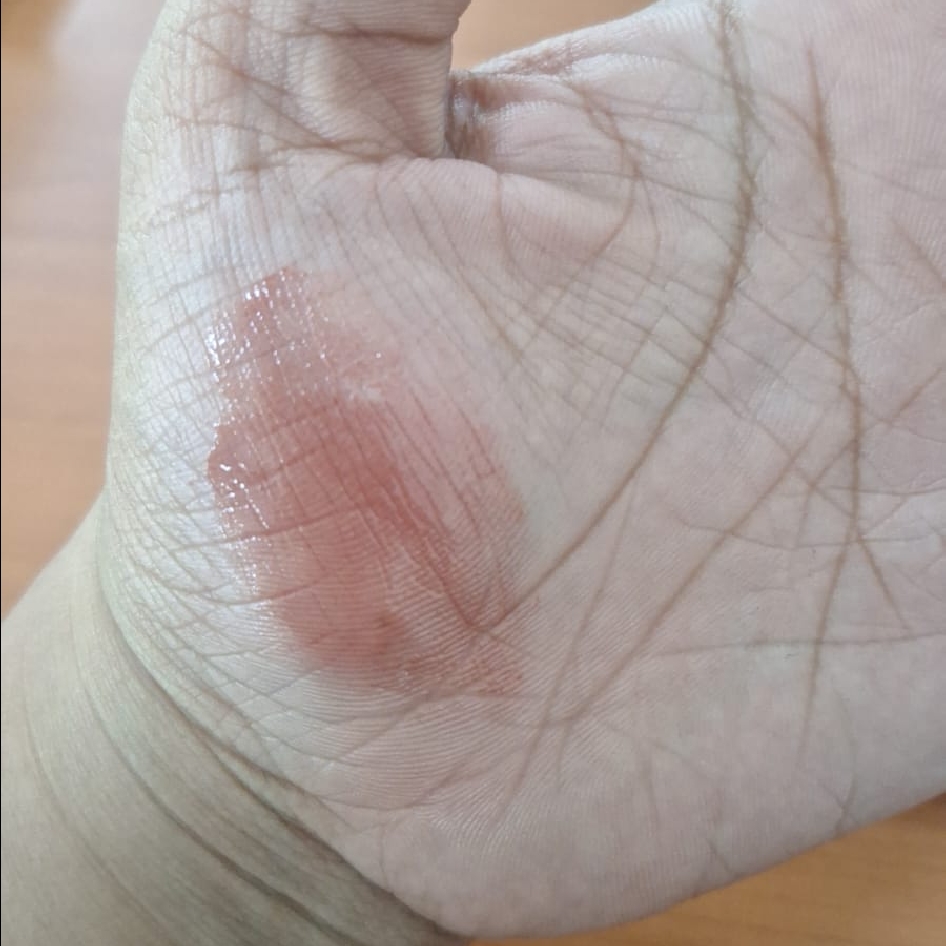 Ceraplump Tinted Lip Balm SPF 25 PA++++ - 04 Lace imgfdn-3fa81ea1-300a-47f8-8ba0-8a8c63e349e8