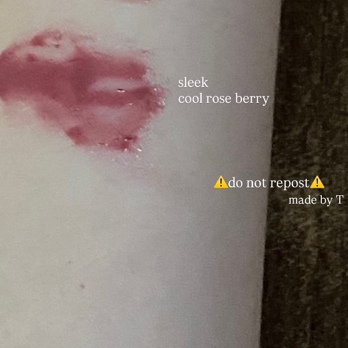 Ceraplump Tinted Lip Balm SPF25 PA++++ Batman Edition - Sleek imgfdn-c5c686bd-61e8-42e2-b8f8-5808fe434f4d