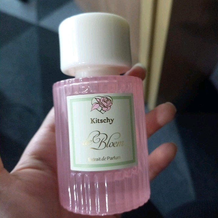 x Rania De Bloem EDP imgfdn-2af9a850-df52-4bfa-82c0-d68331238b85
