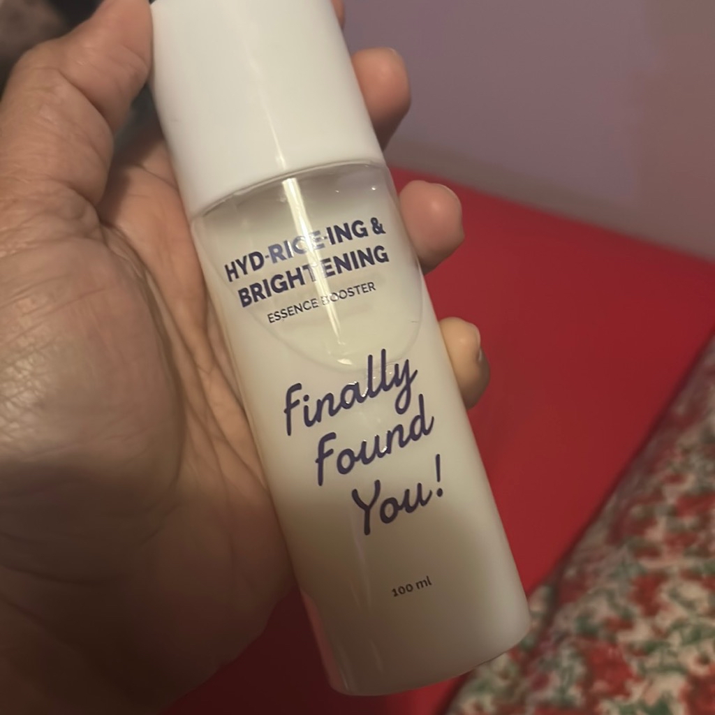 Hyd-rice-ing & Brightening Essence Booster imgfdn-150d7c57-7976-4e2d-8d7e-31dc524f20d0
