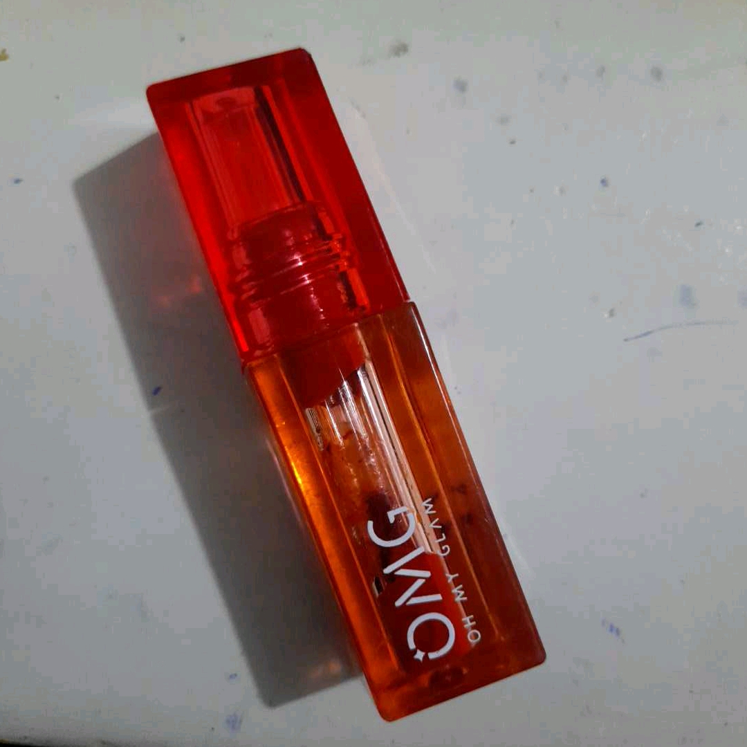 Glassy Lip Tint - 03 Spring imgfdn-dd1f0155-4a62-45da-b084-f52a77750d5c