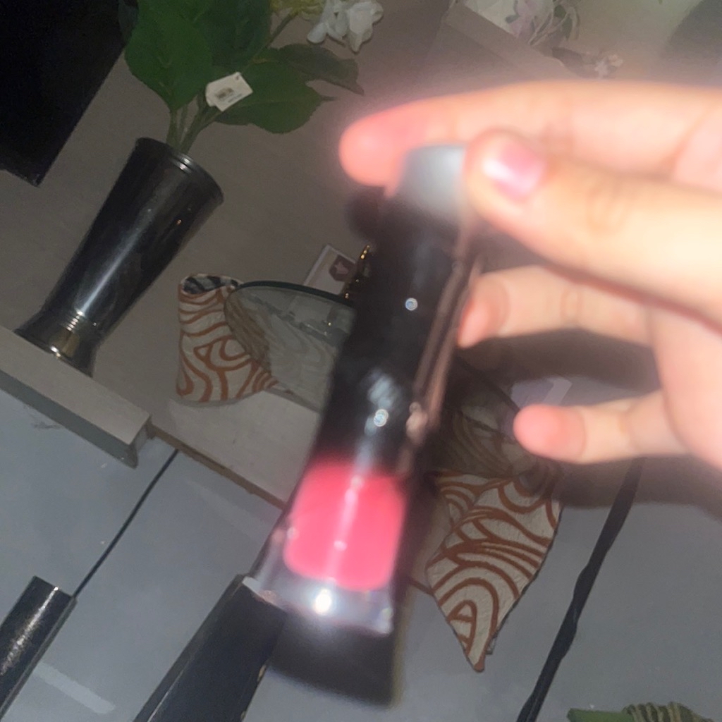Lunara Frost 3D Lip Gloss - 011 Odyssey imgfdn-58c33d57-fd35-4133-8380-95931ac41453