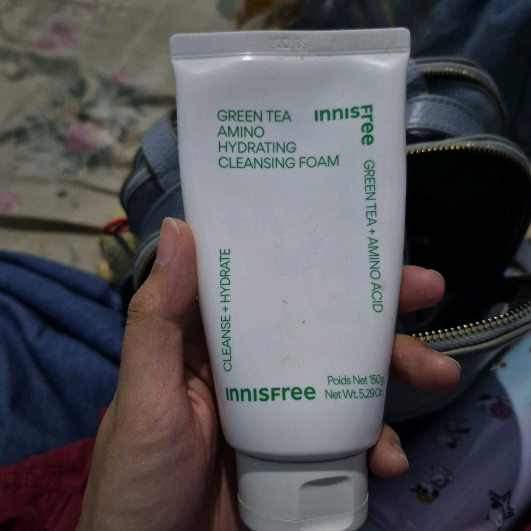 Sea Salt Whipping Cleanser imgfdn-3b568cbd-e7f7-41b7-a3e7-cbb72a55052a