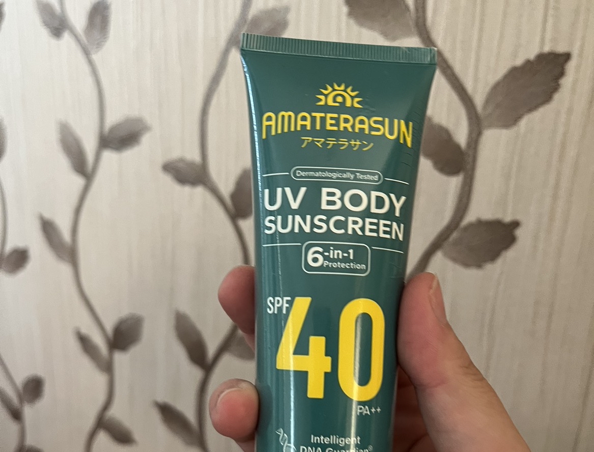 UV Body Sunscreen SPF 40 PA++ imgfdn-1337050c-238f-4639-a374-6a9ff08fc420