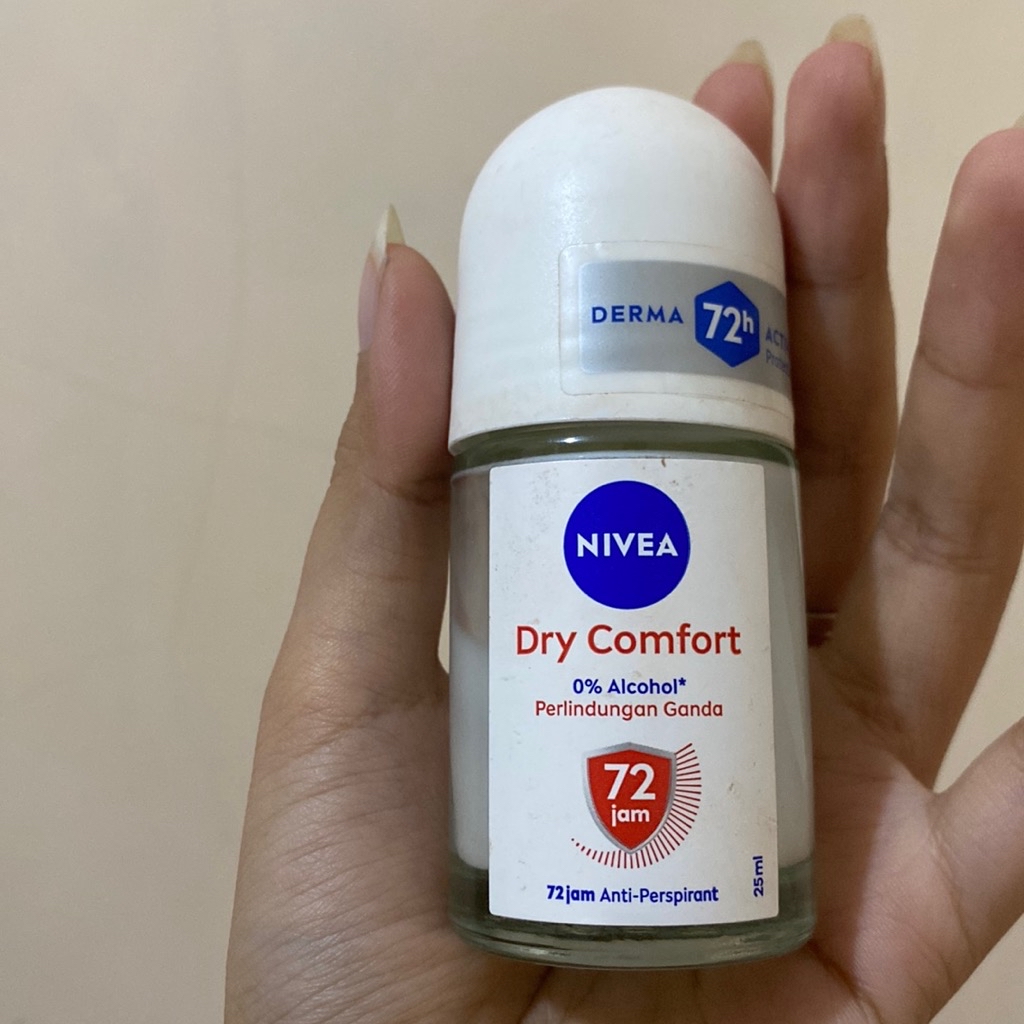 Dry Comfort Plus Roll On imgfdn-3fcd0038-d93f-4831-a4bd-845981925c14