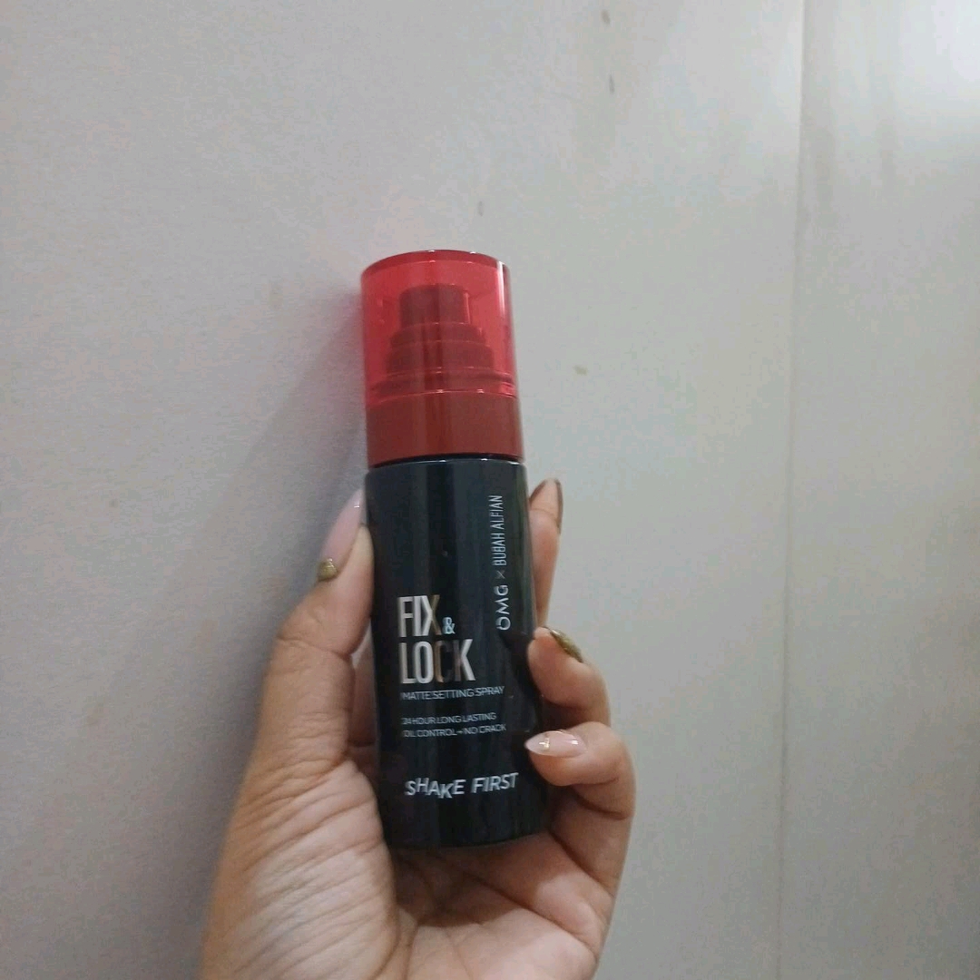 Fix & Lock Matte Setting Spray imgfdn-db7f6022-99a8-4c19-844a-05a3fdf625ef