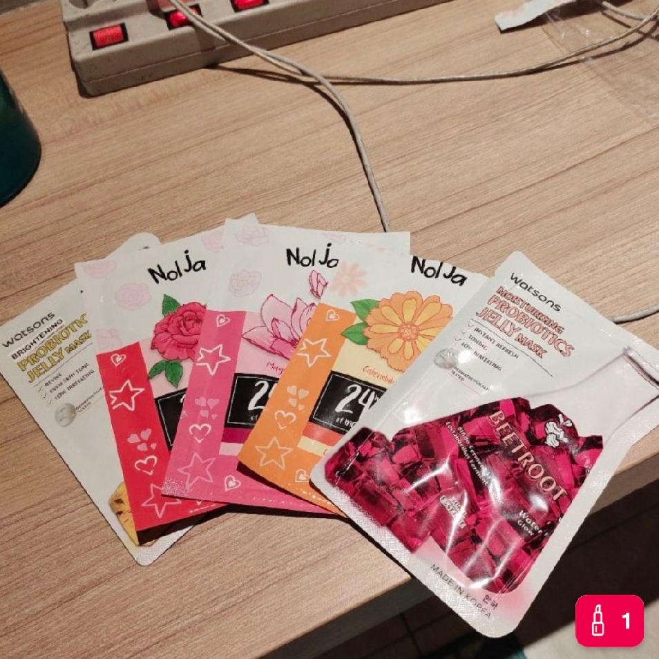 Moisturizing Probiotics Jelly Mask Beetroot imgfdn-f8a416c1-abec-49c4-b16b-6ae7db5805b3