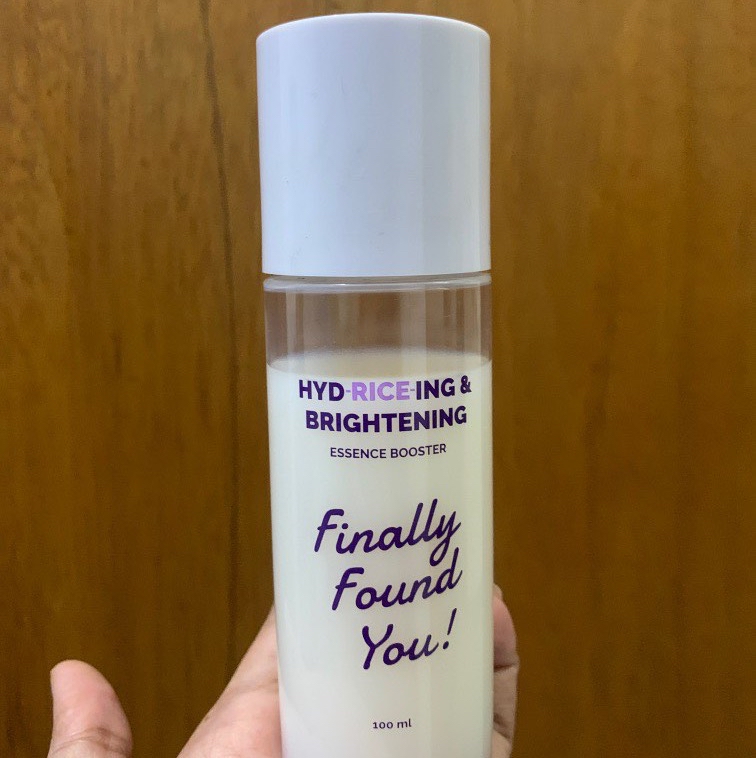 Hyd-rice-ing & Brightening Essence Booster imgfdn-57197354-10ec-400f-ba16-448f8cb0f3d8