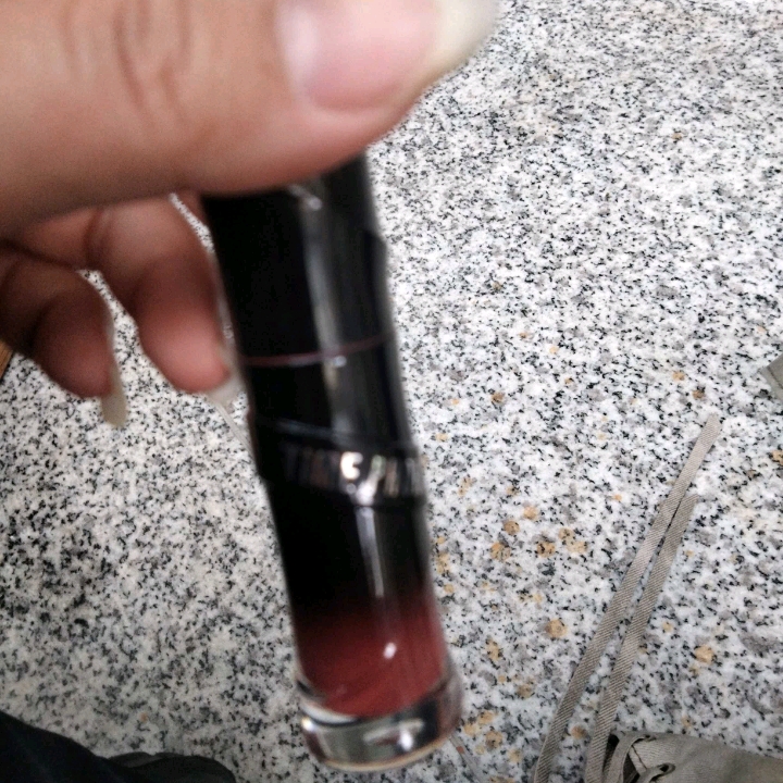 Lunara Frost 3D Lip Gloss - 011 Odyssey imgfdn-35777f7d-225a-47d6-bb09-f9302d28d06b